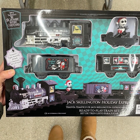 SOLDOUT RARE NIB NIGHTMARE BEFORE CHRISTMAS JACK SALLY OOGIE DISNEY TRAIN SET - Picture 3 of 10